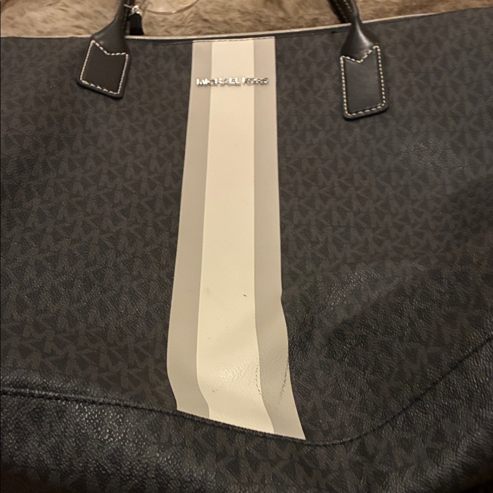 MICHAEL Michael Kors Black and Cream Satchel